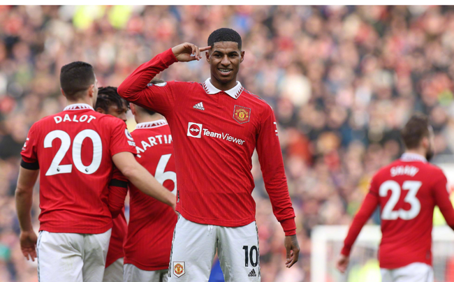 更是出场时 更是出场时